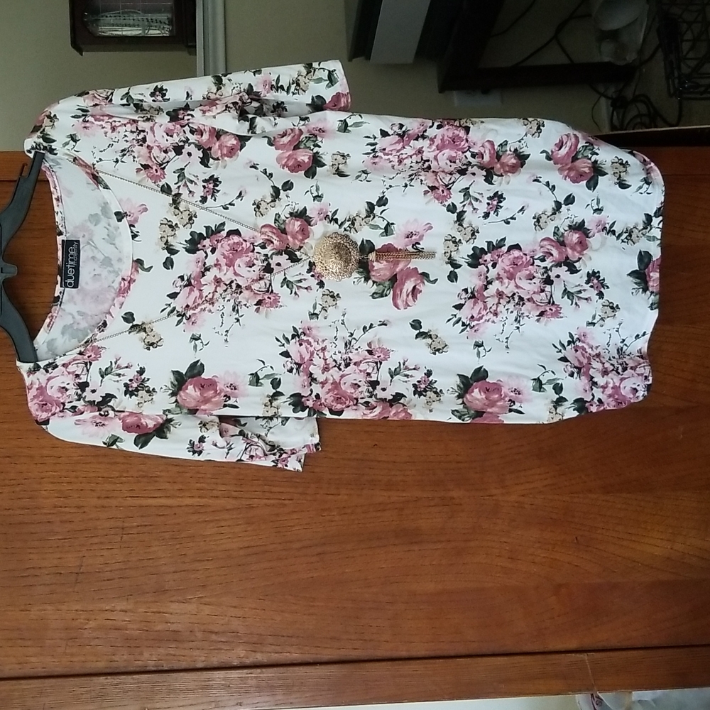 Maternity blouse Size Large